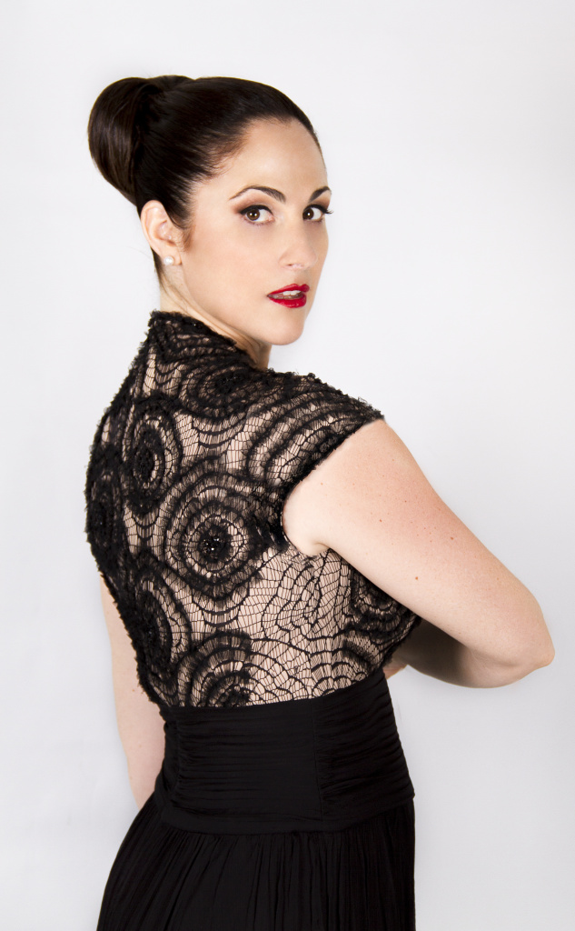 Laura Mamakos Color Photo