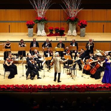 Johann Strauss Ensemble Βιεννέζικα βαλς στη χριστουγεννιάτικη Αθήνα